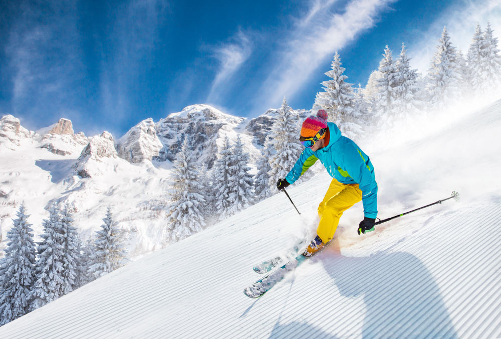 Packing Checklist for Skiing Holiday in the Alps